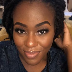 Meet your Posher, Veronica